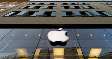 Stire din Tehnologie : Apple ar putea datora taxe retroactive de peste 8 miliarde de dolari