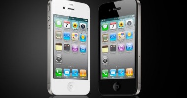 Stire din Economie : iPhone 4S are trei probleme mari. Vezi care sunt acestea