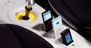 Stire din Tehnologie : Google și Apple, în cursă pentru AUTOMOBILUL INTELIGENT