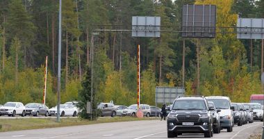 Stire din Actualitate : Aproape 17.000 de ruşi au trecut frontiera în Finlanda, în week-end