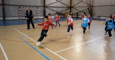 Stire din Politică-Administrație : Aproape 900 de elevi vor beneficia de o nouă sală de sport în Medgidia