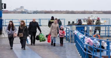 Stire din Eveniment : Aproape jumătate de milion de cetăţeni ucraineni au intrat în ţara noastră, de la începerea războiului