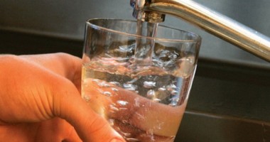 Stire din Economie : Aprovizionarea cu apă nu se privatizează în UE