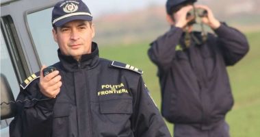 30 de migranți, descoperiți într-o pensiune dezafectată. Ce spune Poliția de Frontieră