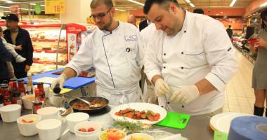 Cora City Park a încântat simțurile clienților cu un cooking show condus de doi chefi talentați - 2