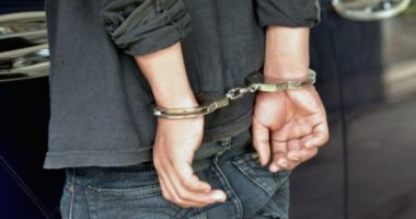 Tânăr arestat pentru că și-a violat sora minoră timp de doi ani