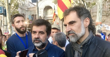 Stire din Actualitate : "Arestarea a doi lideri separatiști catalani, o problemă judiciară, nu politică"