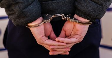 Stire din Eveniment : Tănăr de 19 ani, reţinut pentru agresiune sexuală