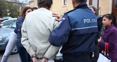 Stire din Eveniment : Individul care și-a violat nepoata, ARESTAT
