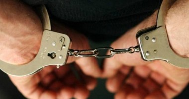 Stire din Eveniment : Arestat pentru furtul unui telefon