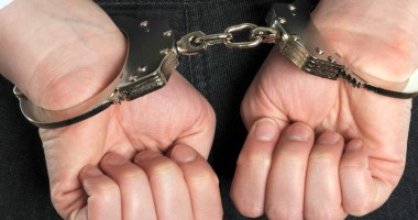 Stire din Eveniment : Arestat după ce a tâlhărit o bătrână