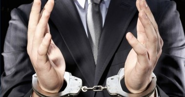 Stire din Eveniment : Afaceriști din Constanța, anchetați pentru evaziune fiscală