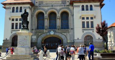 Stire din Cultură-Educație : Arheologi din țară și din străinătate își dau întâlnire la Constanța