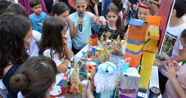 Stire din Cultură-Educație : Arhitectura, în imaginația elevilor de la Colegiul "Regina Maria"