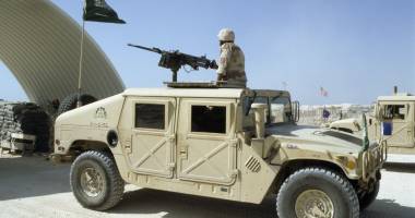 Stire din Actualitate : Yemen: Noi întăriri militare aduse de Arabia Saudită