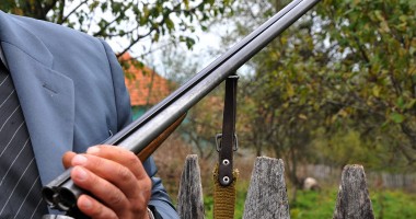 Stire din Actualitate : Patru persoane au fost luate ostatice într-o bancă din sud-vestul Rusiei