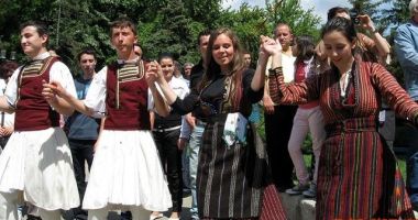 Stire din Cultură-Educație : Pregătiri pentru Zilele Culturii Armâneşti. Când are loc evenimentul