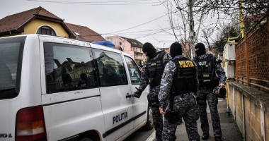 Stire din Eveniment : Armata de infractori care a băgat spaima în pensionarii din Constanța. Cum le cădeau bătrânii în plasă