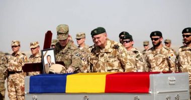 Stire din Eveniment : Marea familie a Armatei Române. Un eveniment de nota 10 pentru copiii militarilor căzuți în misiune