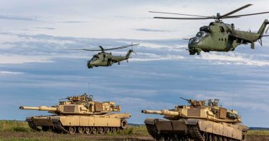 Stire din Eveniment : Armata Română cumpără de la americani arme de peste opt miliarde de dolari
