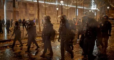 Stire din Actualitate : Alertă de Revelion în Franța. Concertul de pe Champs-Élysées a fost anulat