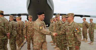 Stire din Eveniment : Militari de elită! "Șoimii Carpaților" se întorc din Afganistan