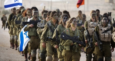 Stire din Actualitate : Armata israeliană  a înconjurat  orașul Hebron  din Cisiordania
