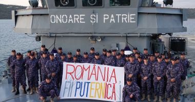 Stire din Eveniment : România, fii puternică! Mesaj al marinarilor militari, din Marea Mediterană