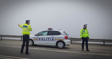 Stire din Eveniment : Scene teribile pe șosea. Polițiști au apelat la arme pentru a opri un șofer fugar