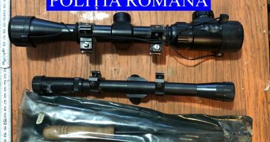 Arme deținute ilegal, confiscate de Poliție
