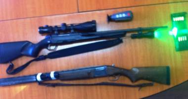 Stire din Eveniment : Arme și dispozitive de vânătoare, confiscate de polițiștii constănțeni