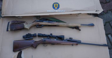 Stire din Actualitate : Arme letale trimise prin curier. Expeditorul a fost arestat preventiv pentru contrabandă
