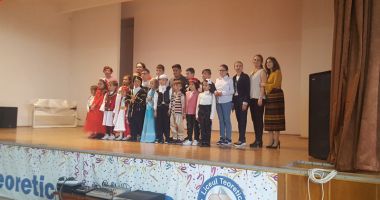 Stire din Cultură-Educație : Armonie interetnică la Liceul Teoretic "Callatis" din Mangalia