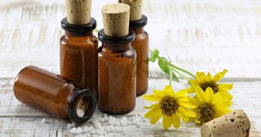 Stire din Sănătate : Sănătate din natură - Arnica, indicată în tratarea durerilor musculare