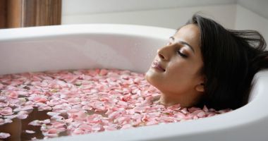 Aromaterapia, o soluție benefică pentru organism și sănătatea mintală
