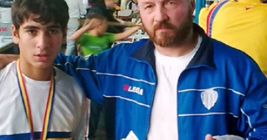 Stire din Sport : Arsen Mustafa a boxat  pentru medalia de bronz la Mondiale