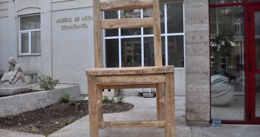 Stire din Cultură-Educație : Festivalul de artă "Tomisul Etern",  pe faleza Cazinoului