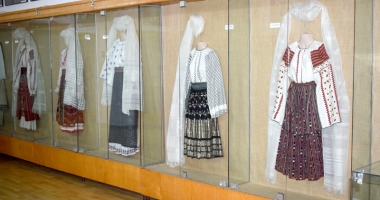 Muzeul de Artă Populară - o "fereastră deschisă" spre lumea satului autohton tradițional - 2