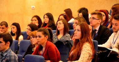 Stire din Cultură-Educație : Arta și Ingineria  se întâlnesc într-un simpozion la Universitatea "Ovidius"
