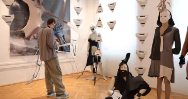 Stire din Cultură-Educație : Unul dintre cele mai inedite proiecte expoziționale ale verii, la Muzeul de Artă Constanța