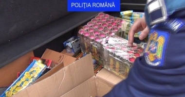 Polițiștii sunt cu ochii pe comerțul cu petarde și artificii