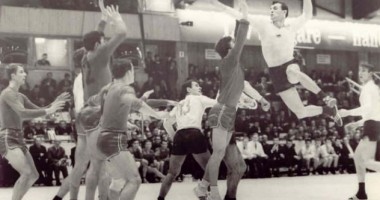 Stire din Sport : A murit unul dintre cei mai mari handbaliști români