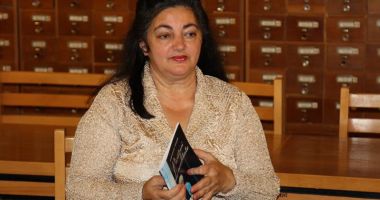Stire din Cultură-Educație : Artiștii constănțeni lansează "Amfora aniversară"