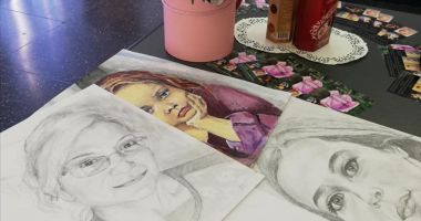 Stire din Cultură-Educație : Expoziție de pictură. Artiştii şi-au pus sufletul pe pânză
