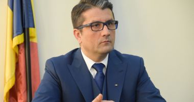 Stire din Politică-Administrație : Primarul Decebal Făgădău: "Străzile din Constanța sunt spălate cu soluții dezinfectante"