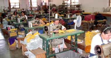 Stire din Economie : A scăzut numărul salariaților din economia reală