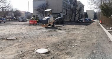 Asfaltări în mai multe cartiere din Constanţa