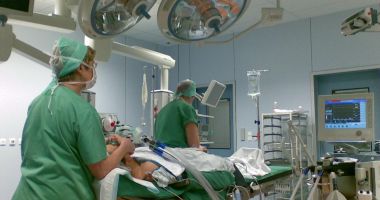 Asigurările de sănătate au mai mulți beneficiari decât plătitori