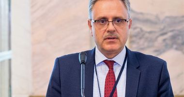 Stire din Economie : Asigurările de sănătate și educația financiară, provocările anului 2019