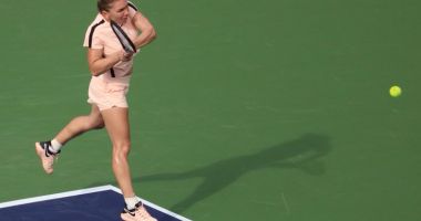 Stire din Sport : Simona Halep, calificare cu emoții în optimile Indian Wells 2018